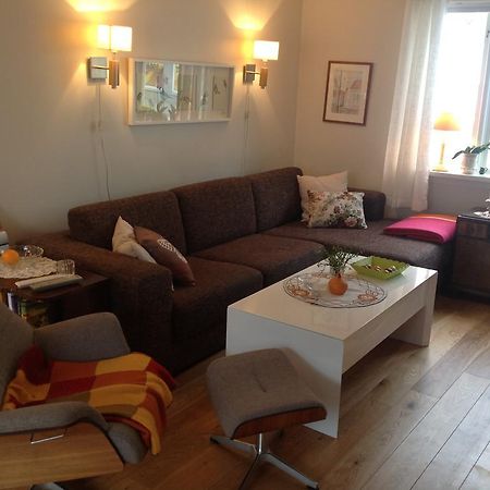 Mandal Privat Rom Og Husutleie Apartamento Exterior foto